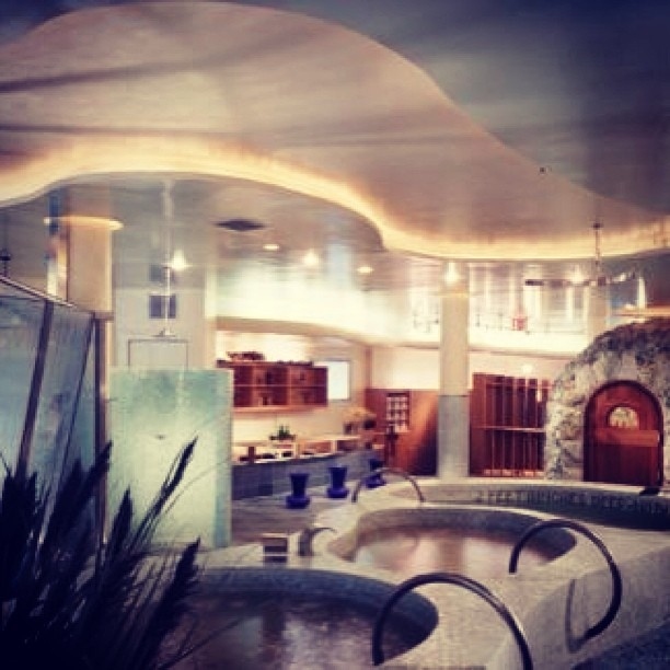 If you need to be pampered 24/7. This spa is the right spot for you.