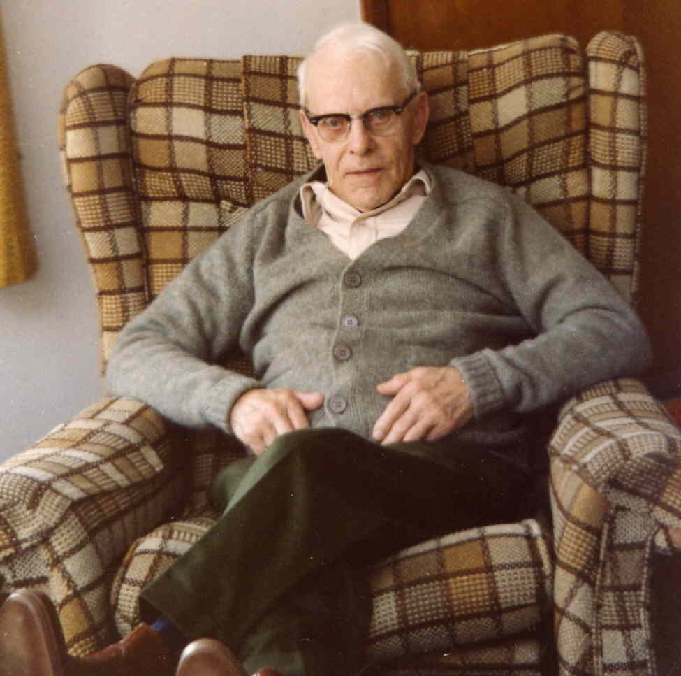 An “old fart.” It’s not a nice word. Don’t say it in front of your bubbe.