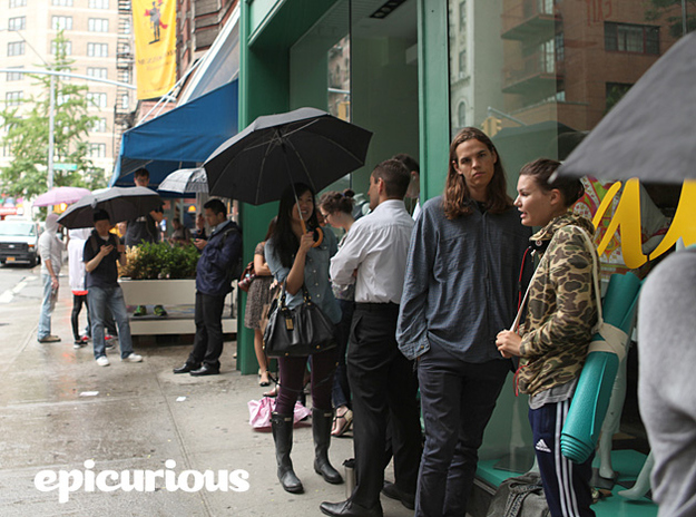 The bakery only sells 200 Cronuts a day with a 2 Cronut per person maximum, so you have to be one of the first hundred in line to ensure this early morning journey is worth it.