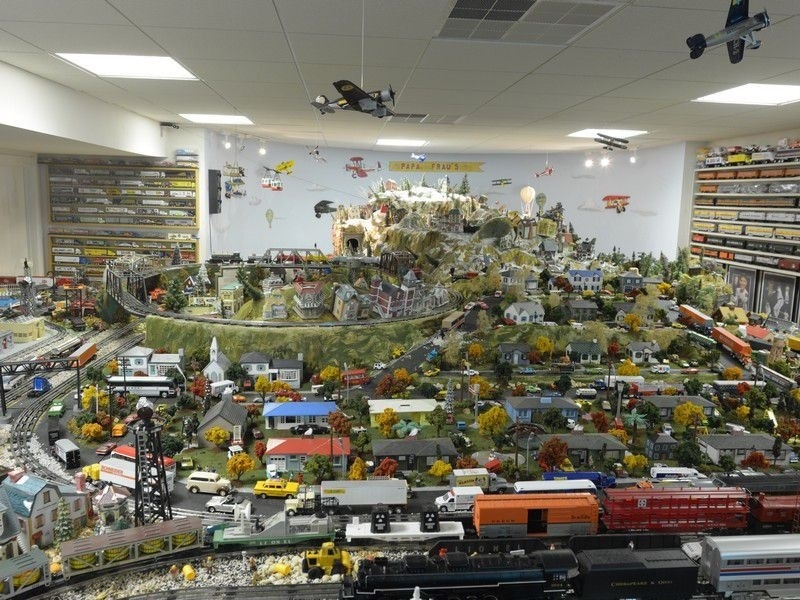 What do you collect? Baseball cards? Model trains? Fancy dolls? How about all three? This New Jersey home has the space — 7,850 square feet — for those collections and more. And if you’re a fish geek, the house has that covered too, with four built-in aquariums.