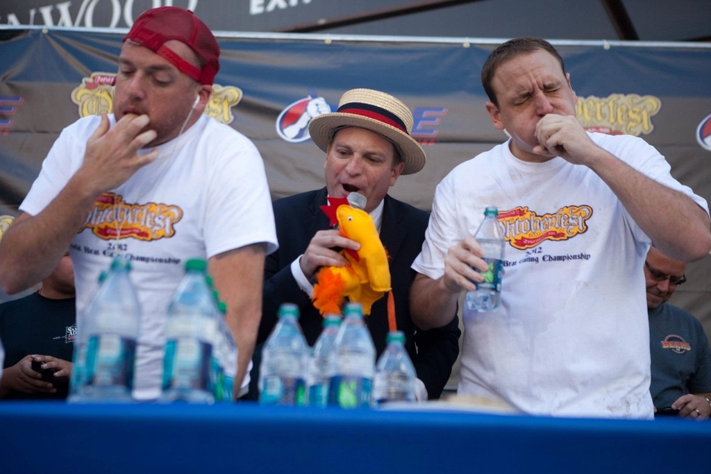 In 2012, Jaws tied during regulation with 35 brats in 10 minutes, but won in a 60-second overtime eat-off by consuming 5 more brats.