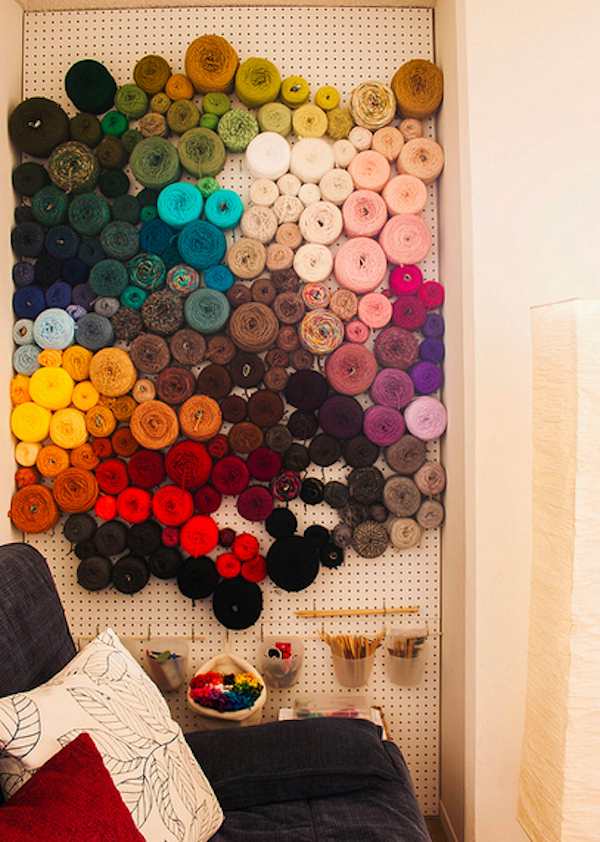 11 Smart Ways To Turn Your Dorm Room Into A Work Space
