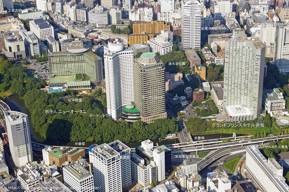 The photo of Hotel New Otani in 2008. Do you notice how small the original Hotel New Otani looks, surrounded by new buildings?
