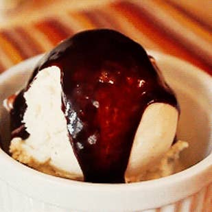 Can You Make It Through This Post Without Feeling Sexually Attracted To Food