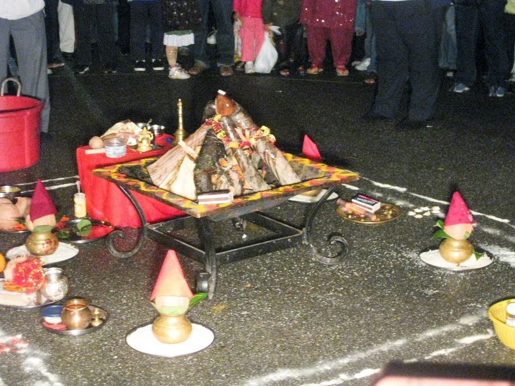 Special prayers are performed, known as holika dahan