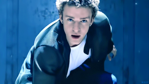 NSYNC released No Strings Attached in 2000 and had first-week sales of 2.4 million copies. The album topped the chart for eight consecutive weeks, becoming one of the longest-running number-one albums of 2000. And Justin's hair nailed it. Great look, JT.