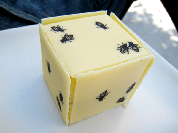 b. 1923, d. 2004Chocolate.Famed portrait photographer. Once captured the naked torso of a beekeeper, covered in bees.