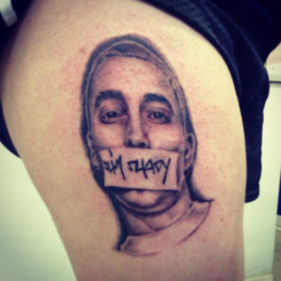 My friends at Lady Luck Tattoo & Body Piercing made this awesome piece happen :)