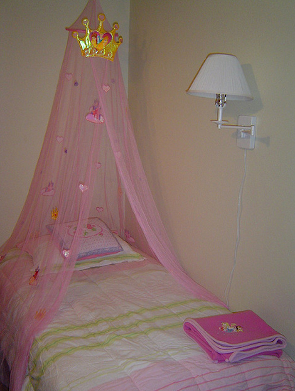 Just wait until your roommate trips on this and rips it down while you're sleeping. Not fun, guys.