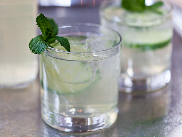 What is elderflower? Does it matter? Limeade, cucumber, mind, cucumber and rose infused gin (Hendrick's), and elderflower liqueur (St. Germain). Yes please.