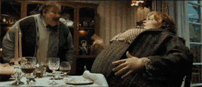 La détestable tante Marge est en réalité une femme amoureuse et aigrie. Elle entretient une passion secrète pour le Colonel Fubster, le voisin qui veille sur ses bulldogs lorsqu'elle s'absente. Ces sentiments ne sont pas partagés et, selon J.K. Rowling sur Pottermore, cela explique en grande partie sa méchanceté.