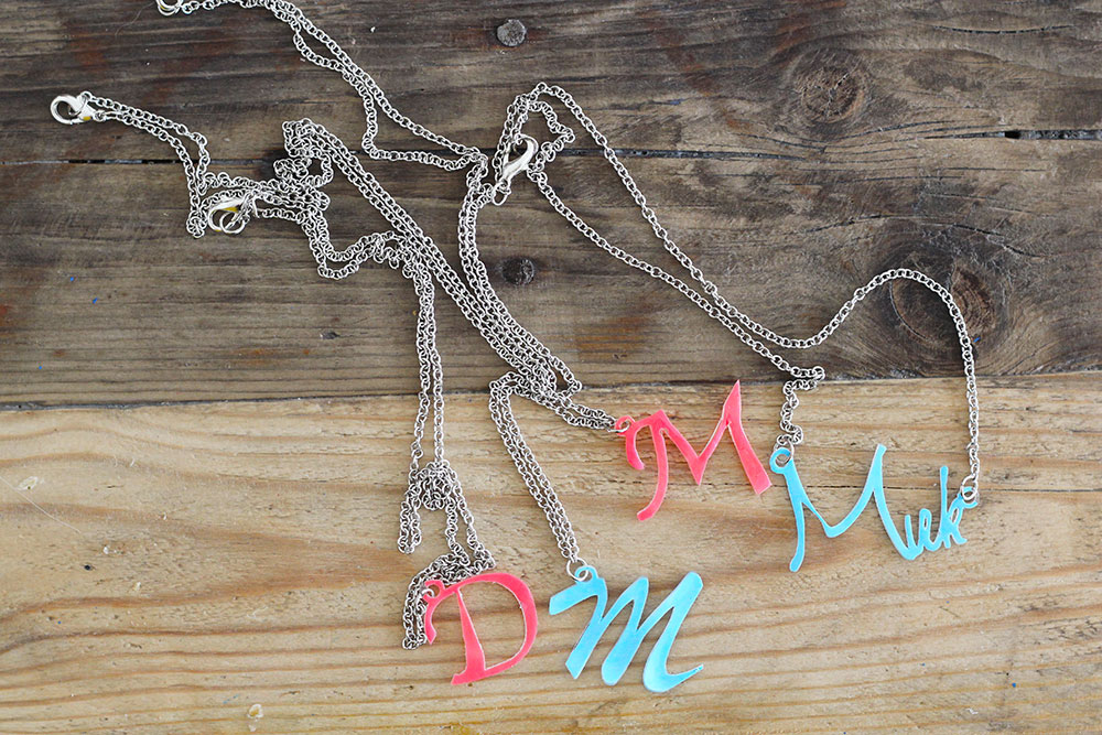 make a necklace with your name