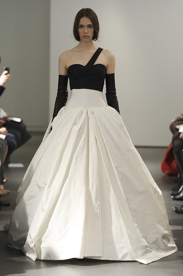 22 New Fashion Rules For Wedding Dresses