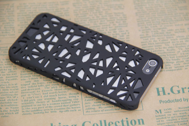 Bird's nest plastic case. Comes in many colors.
