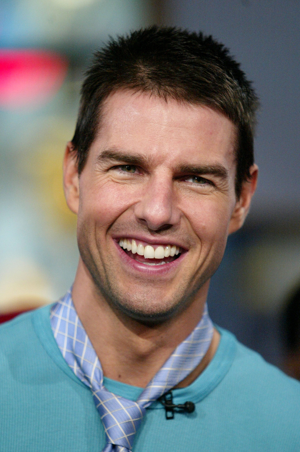 Tom cruise middle tooth