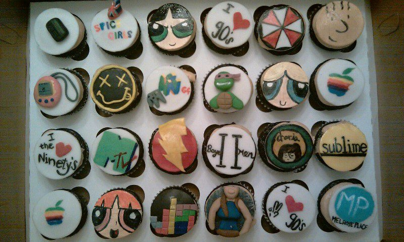 50-awesome-90s-themed-cakes-and-cupcakes