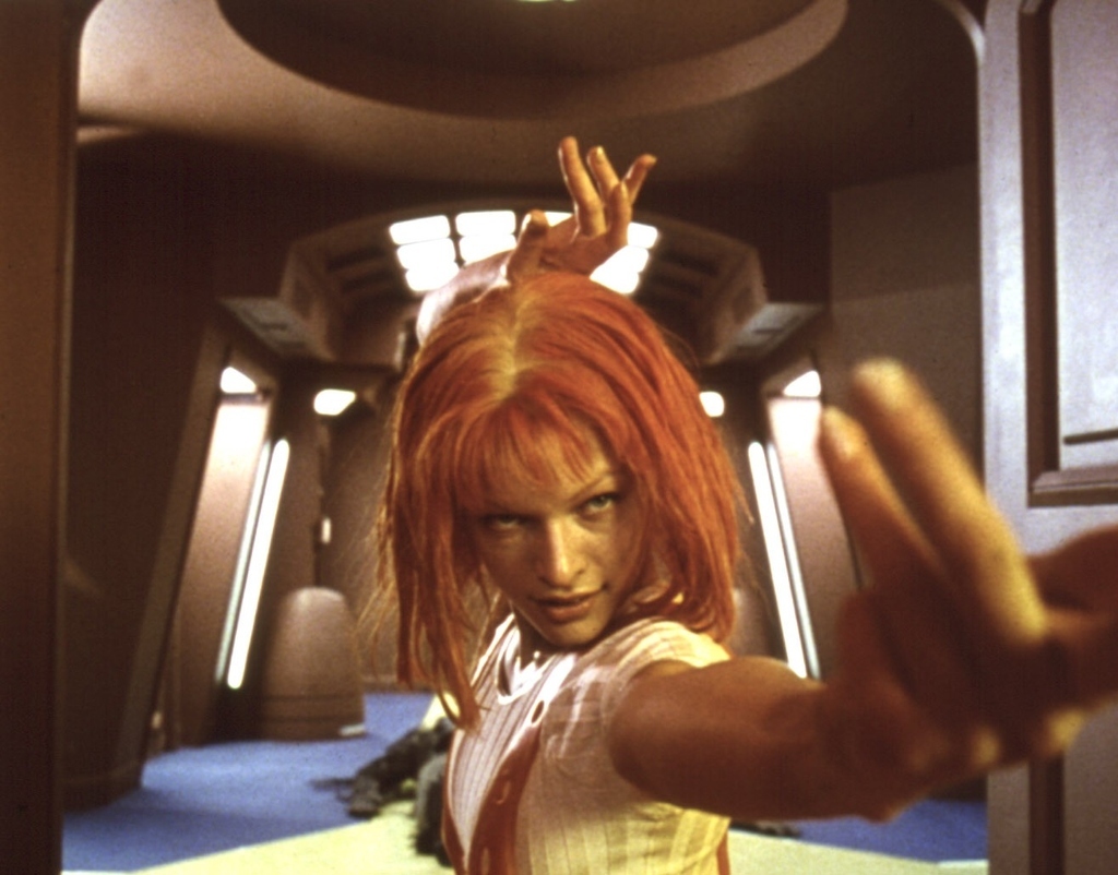 The Divine Language spoken by Leeloo Dallas Multipass in The Fifth Element only consisted of about 400 words and was invented by director Luc Besson and Milla Jovovich.Notable phrase:Senno ekto gamat. - Never without my permission.