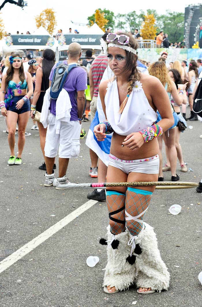 12 Tragic Rave Fashion Moments From New York's Electric Daisy Carnival