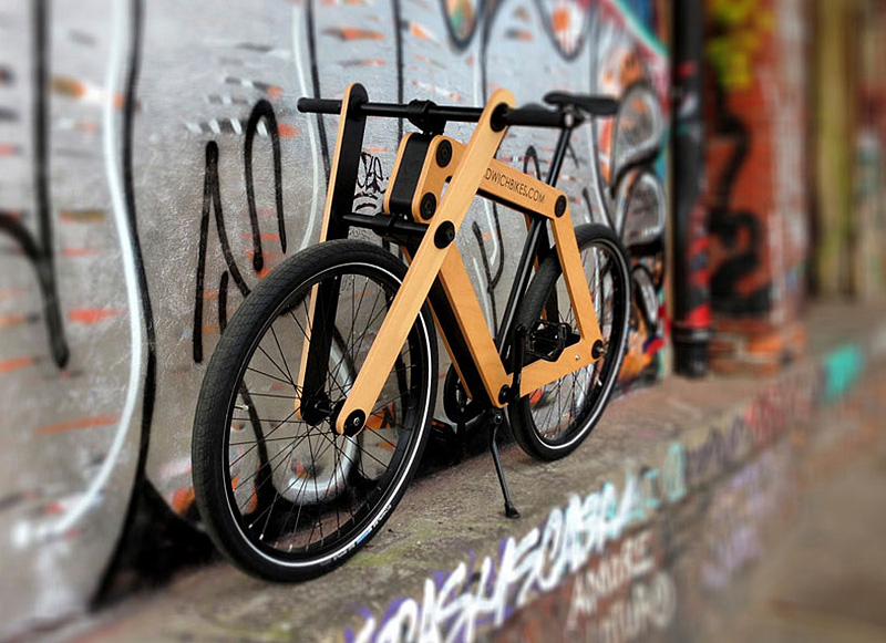 Made of two wooden panels, this bicycle was inspired by the concept of flat packing and home assembly and was presented at the 2013 Salone del Mobile.