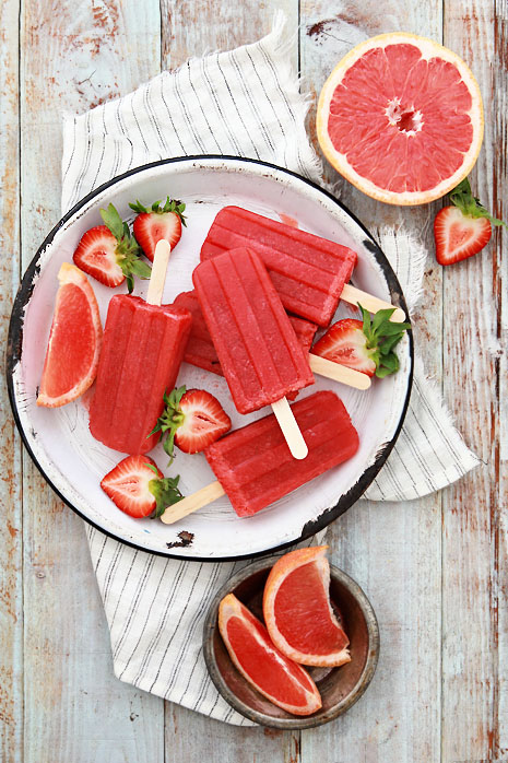 Grapefruit And Strawberry Greyhound Poptail