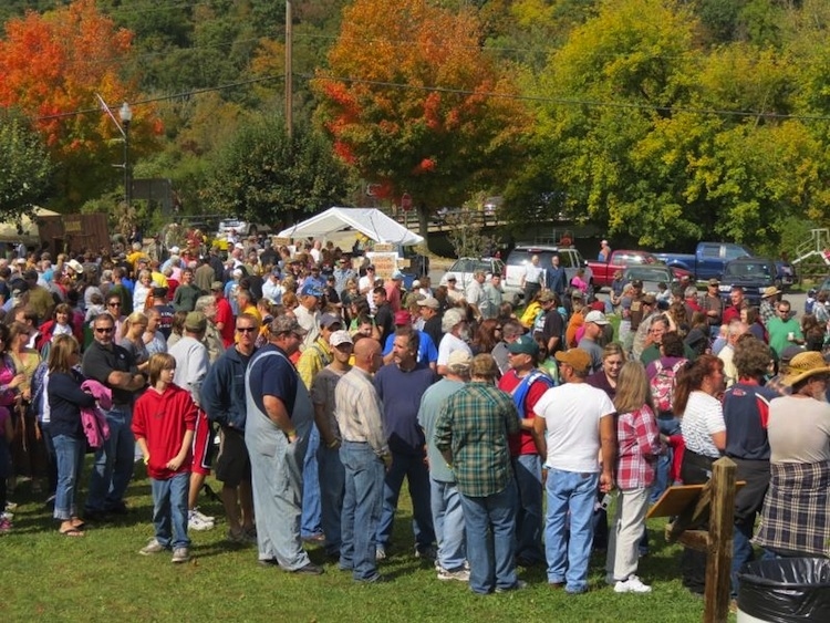 Squirrel, bear, possum, porcupine…if you’d find it on the side of the road, you can eat it at this cooking competition, held in (where else) West Virginia! (Don’t worry, they don’t use actual roadkill!) Sample the delicacies on September 28, 2013!