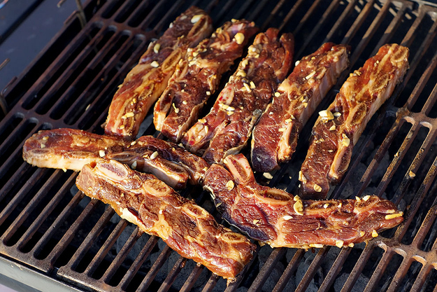 grilling-short-ribs-on-gas-grill-aria-art