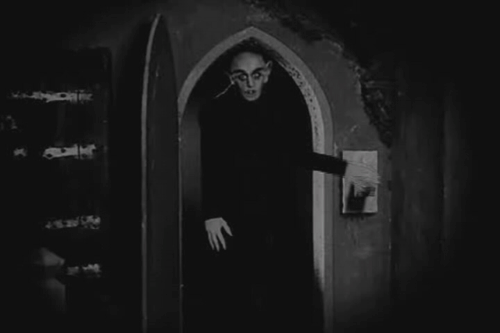 PourquoiTout le monde y touche. Tout le temps. Avec des mains qui se sont posées dans les lieux les plus bourrés de germes du monde. CommentSi vous avez lu ce post, vous savez déjà. Bon, je me répète un peu. Mais. Du vinaigre.