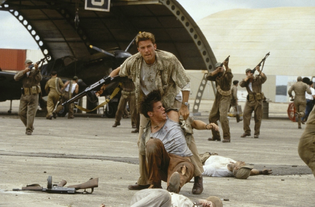 Michael Bay's 2001 feature omitted the fact that the U.S. was issued several hours of warning before the attack occurred.