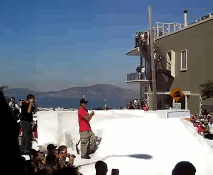 These skiers turned Lombard Street in San Francisco into a ski jump.