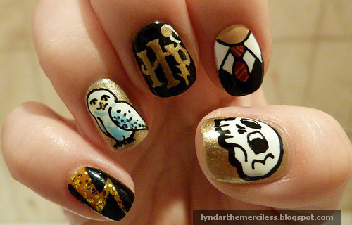 My Hogwarts inspired nails : r/harrypotter