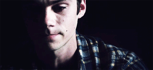 Livebloggers revert to freaking out and posting angsty pictures and gifs.