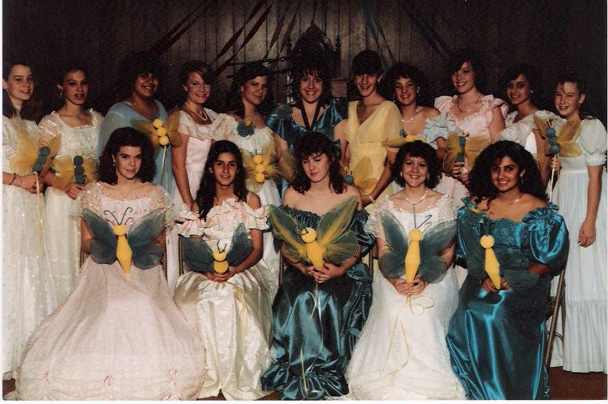 27 Of The Most Amazing '80s Weddings You'll Ever See
