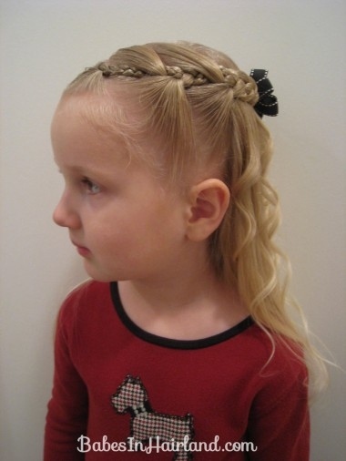 Asian Baby Girl Do Hair Cut Stock Photo 715399543  Shutterstock