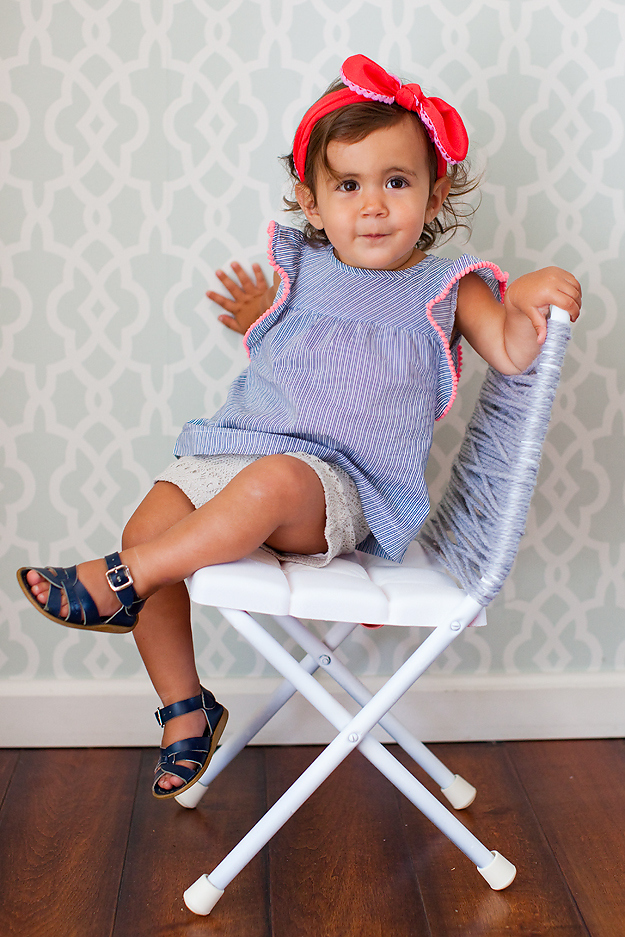 Cute DIY Folding Chairs Makeover