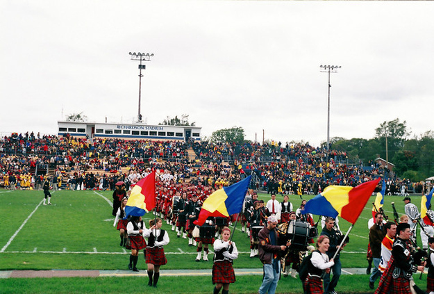 For those of you who haven't heard, Queen's Homecoming returns this October!
