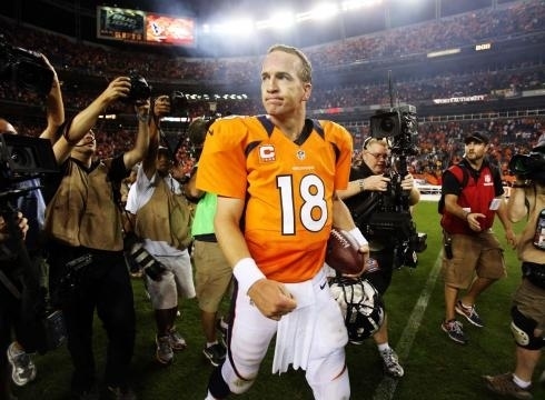 I know what you're thinking....HOW IS HE RANKED HIGHER THAN HIS BROTHER. But watch the cool determination, his strong arm throwing the ball, the ball slicing the air into the arms of his receiver and you'll WISH you were that receiver. The receiver of his HEART you clowns.