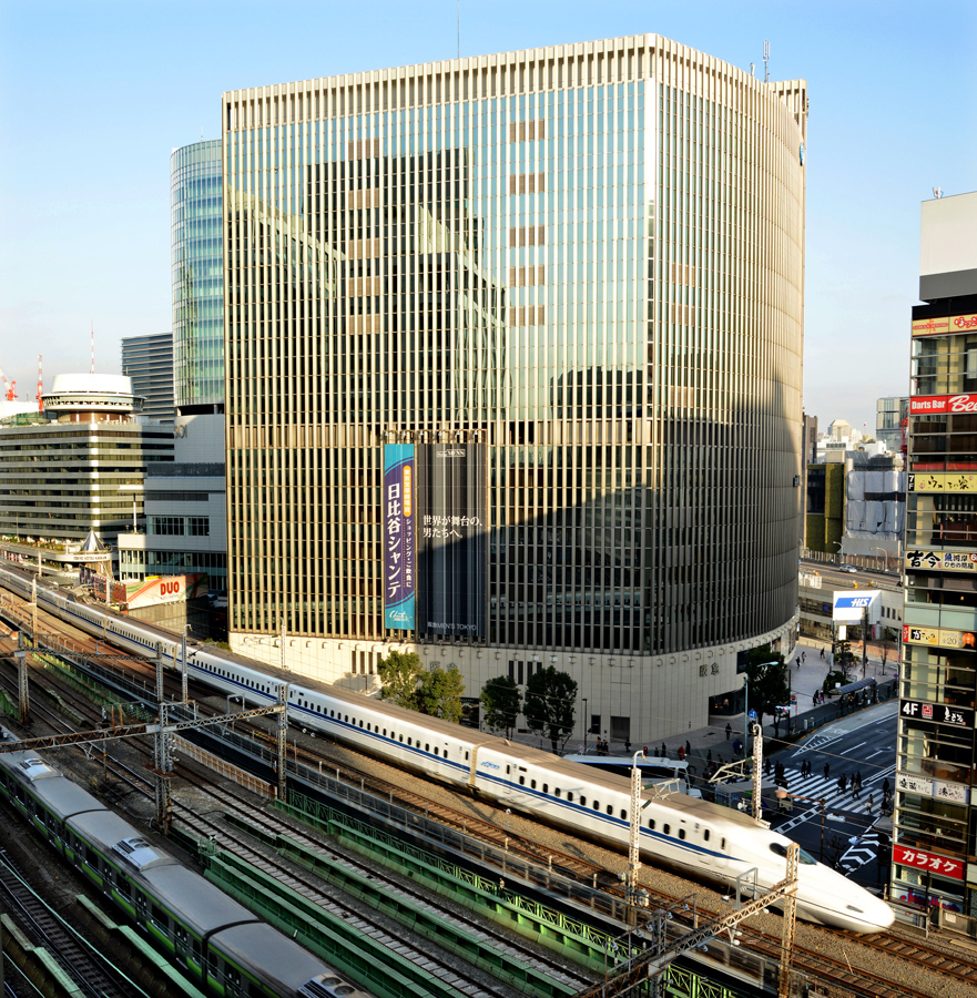 Shinkansen in Yurakucho area today. Tokaido Shinkansen, inaugurated in October, 1964, was the world’s fastest train built at the time. It connected Tokyo and Shin-Osaka with transit time of 4 hours, making the two biggest cities of Japan significantly closer to each other.