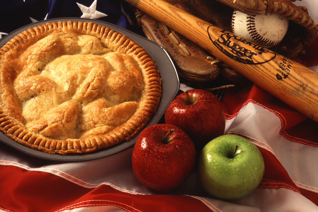 What else can I say about one of the most loved desserts in our country that hasn't already been said? America. Warmth. Autumn. Freedom.Apples used: 8