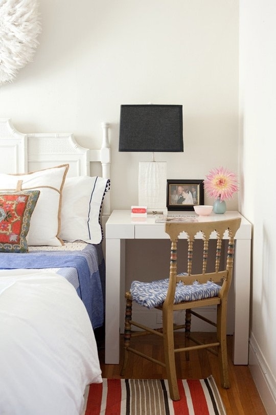 23 Hacks For Your Tiny Bedroom