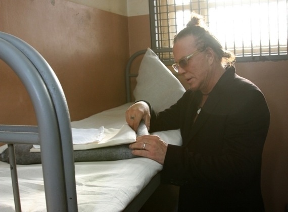 But oh relax! He's just touching the cold, brutal sheets of a jail bed while researching his upcoming role in Iron Man 2.