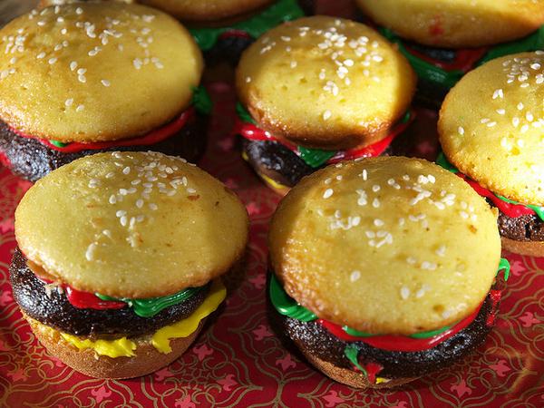 These are definitely the sweetest cheeseburgers I've ever seen!