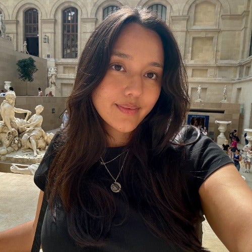 Divinia Tarin (diviniatarin) on BuzzFeed