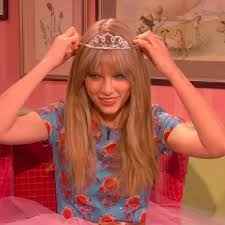 holy_ground_swiftie_09