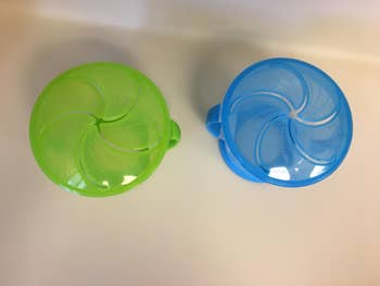 A top view of the snack containers 