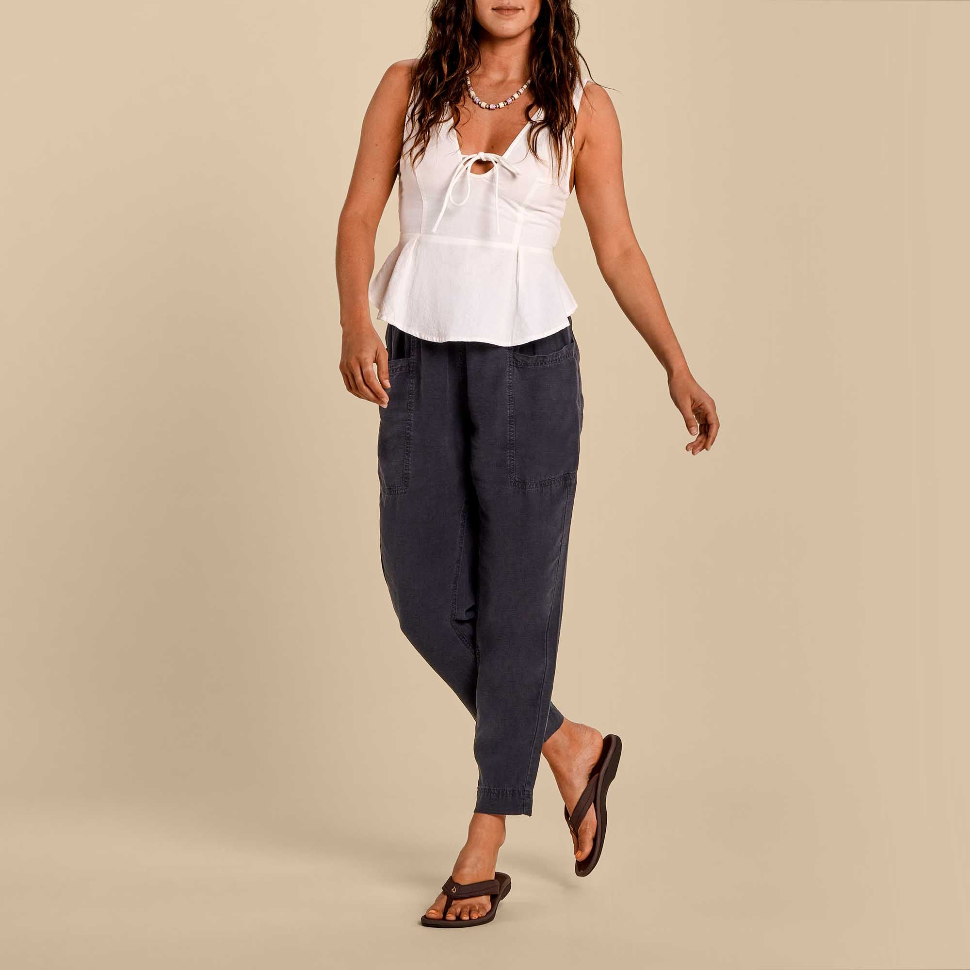 model wearing the flip-flops