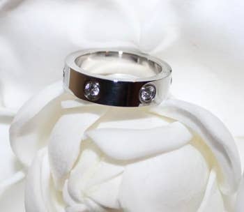Silver ring with embedded cubic zircona