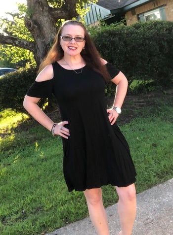 another reviewer wearing it in black