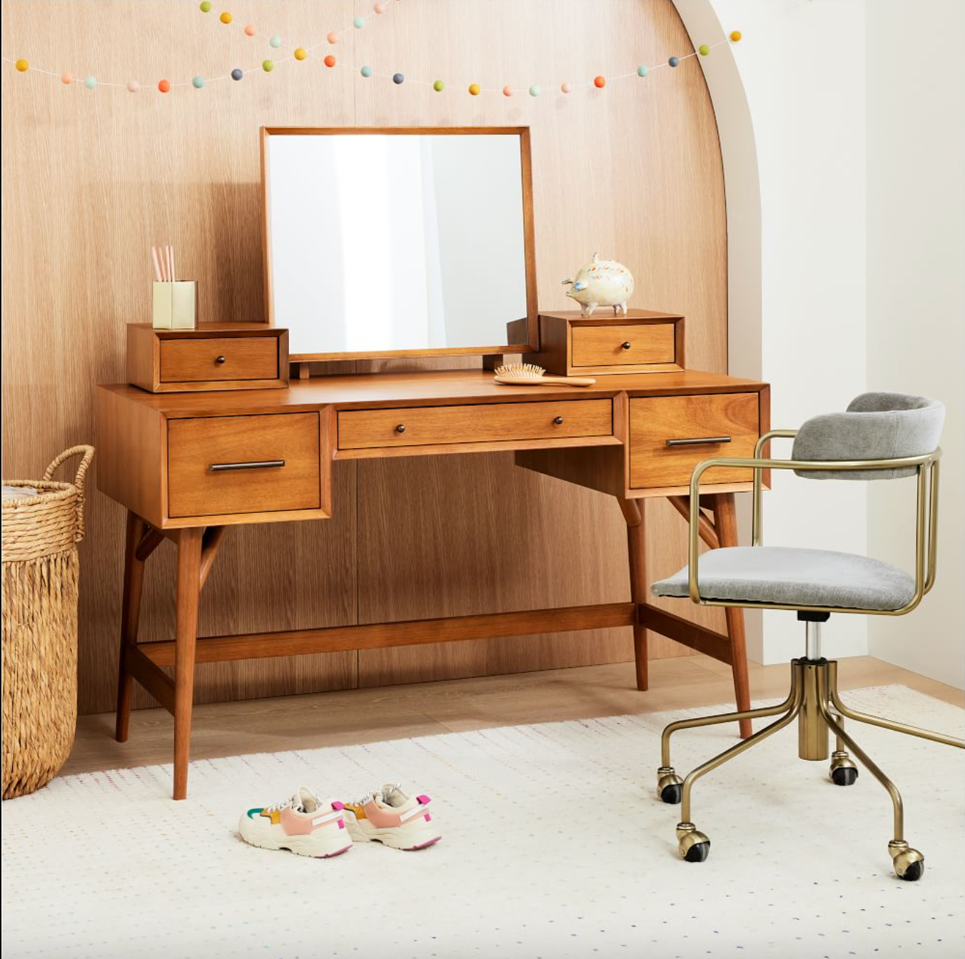 desk and vanity in one