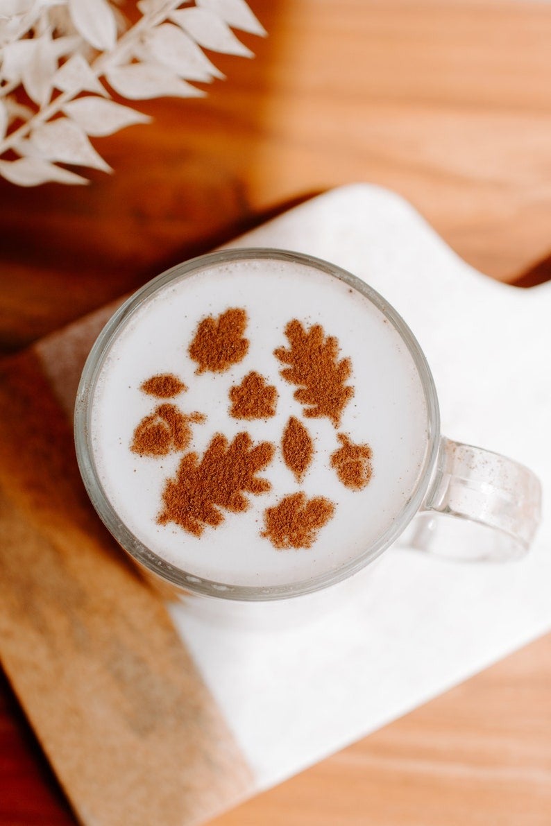leaf latte art