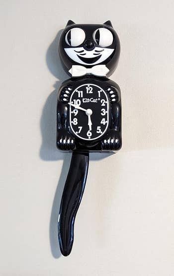 black and white cat clock in a reviewer's home